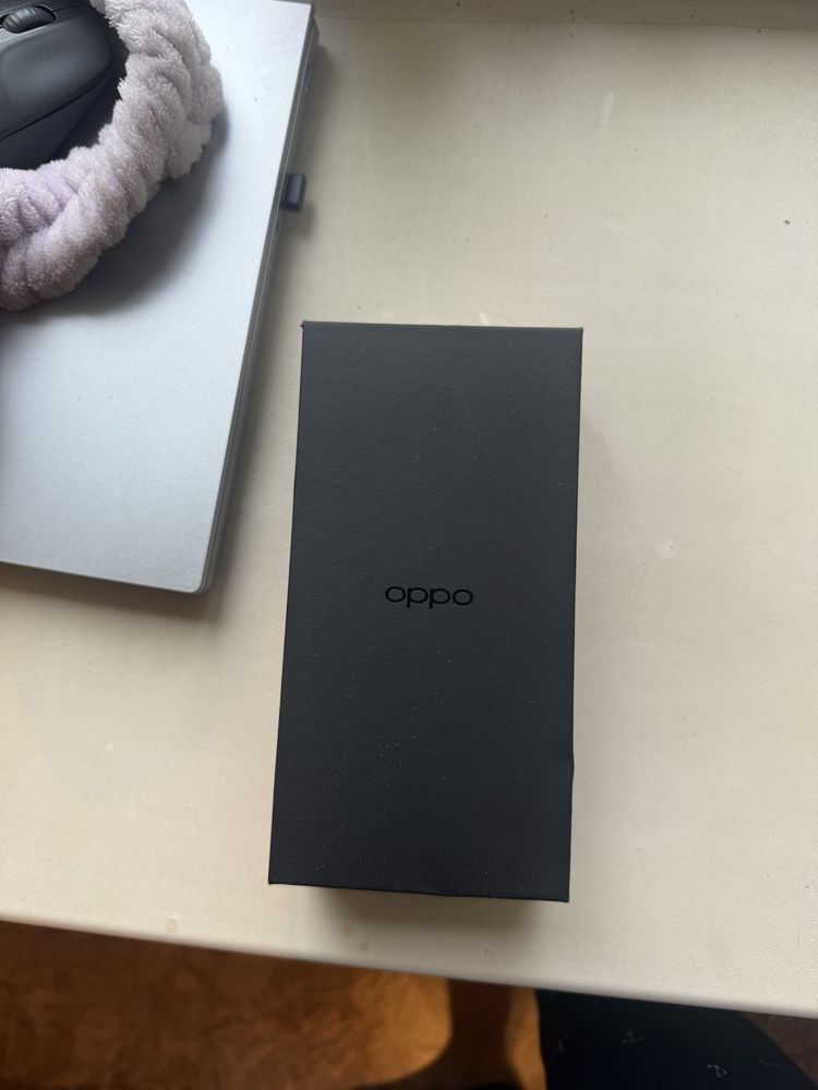 Продам OPPO Reno 7