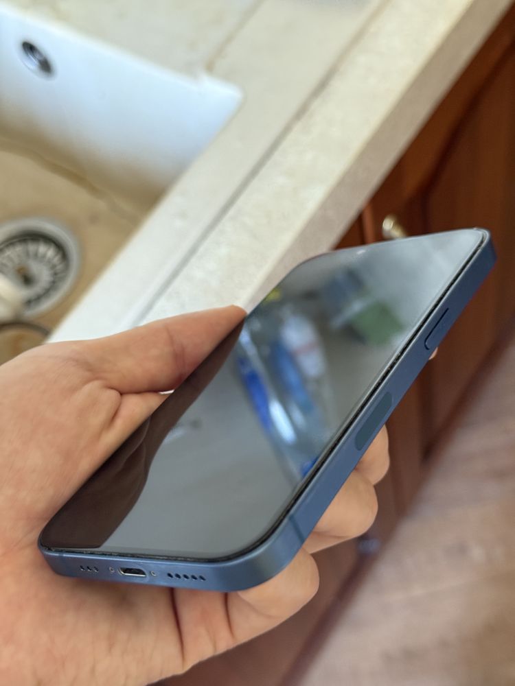 Продам Iphone 13 512гб