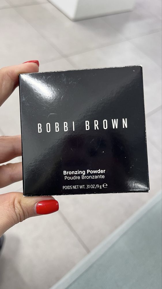 Bobbi Brown, MAC