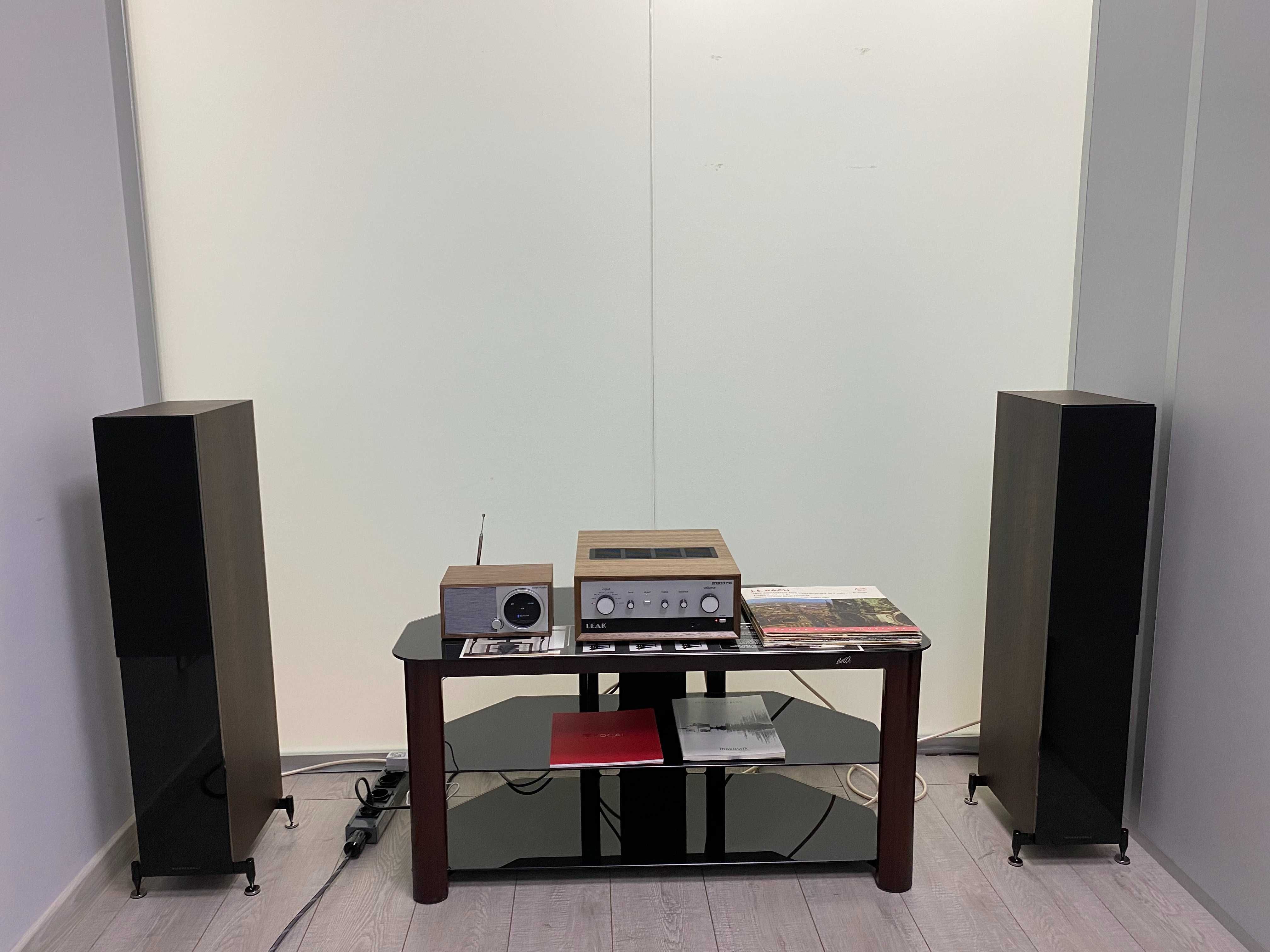 В наличии в Астане: Интегральный усилитель LEAK 230 Stereo Walnut