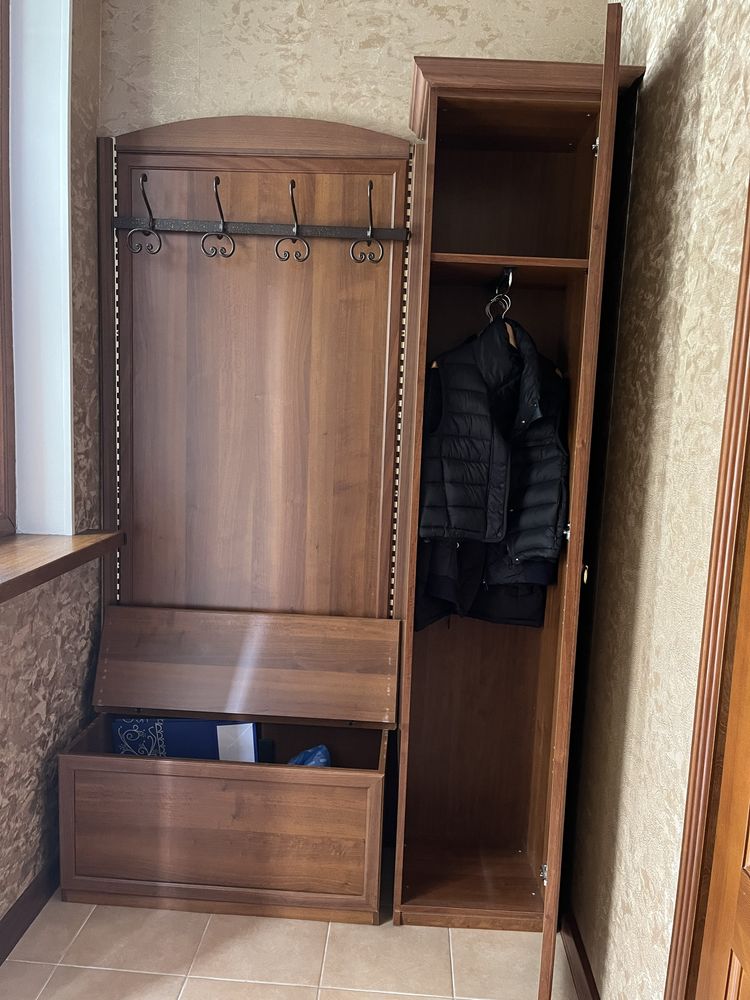 Продам прихожую