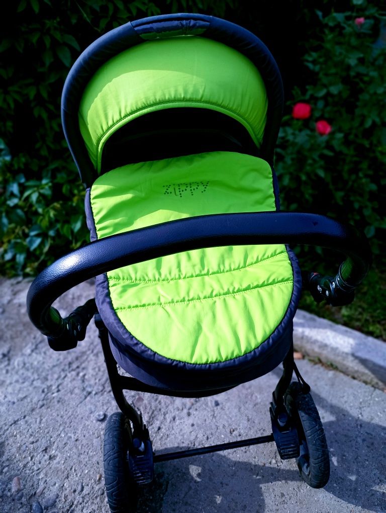 Продам коляску 2 в 1