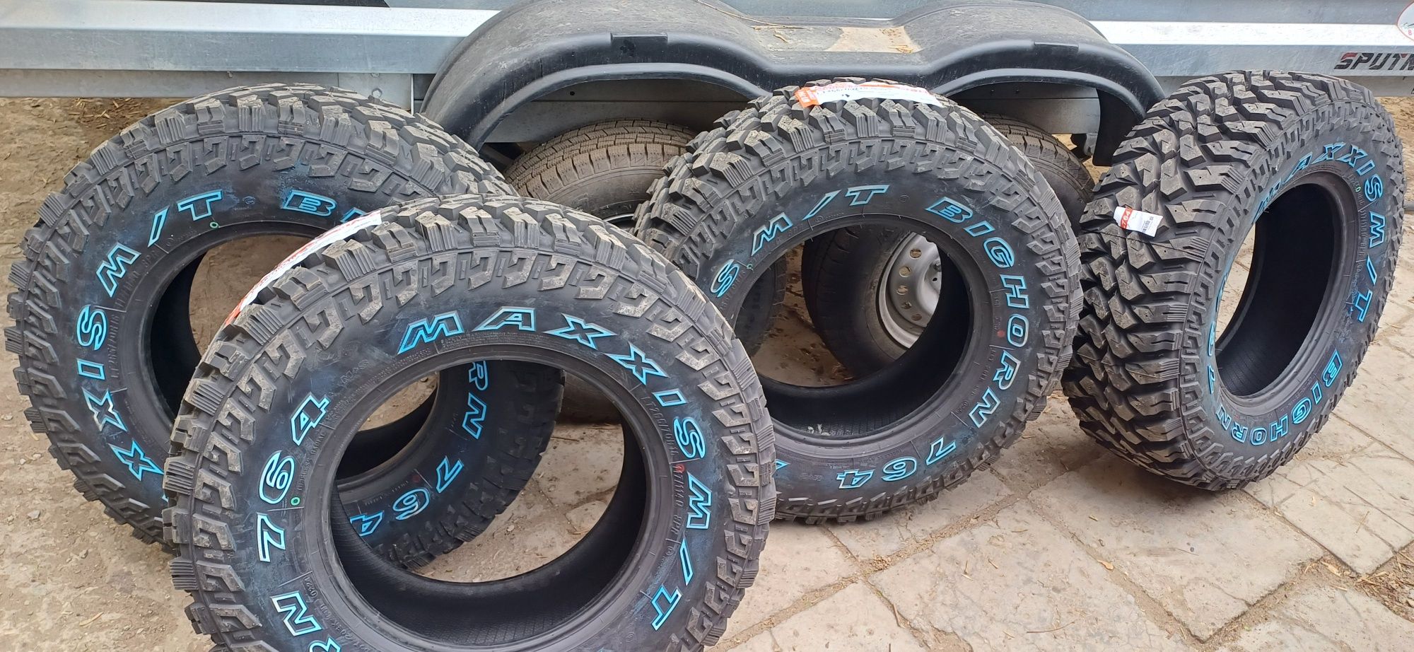 Продам новые покрышки, 16