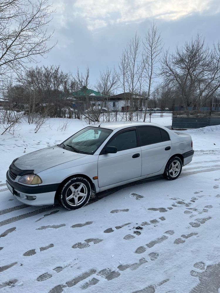 Toyota avensis T22