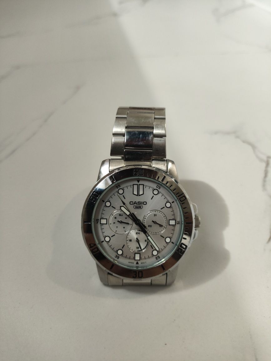 Наручные часы Casio MTP-VD300D-7E