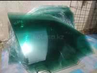 Стекло передней двери Mercedes w203 w211 w124 w202 w210