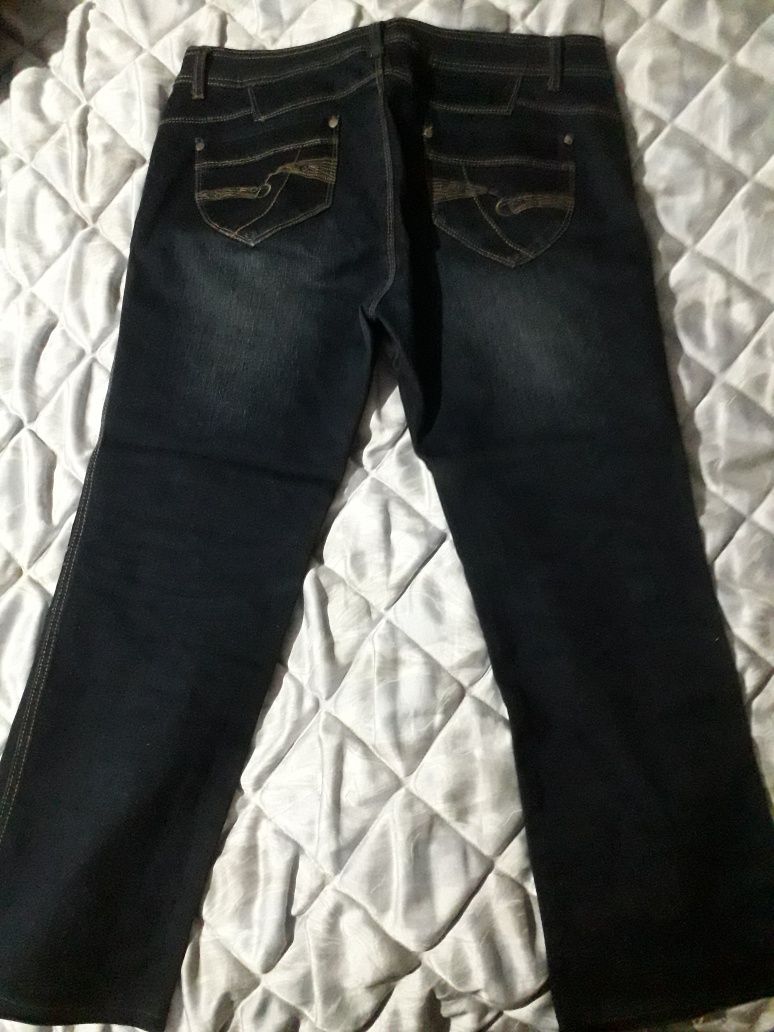 Продам женский халат, джинсовый пиджак,джинсы,кофточки