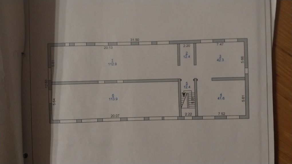 продам новое трех этажное здания площадь S-1226,5кв