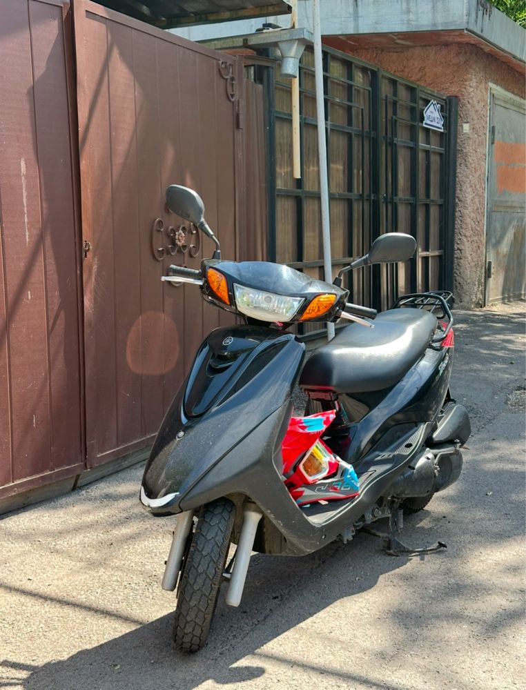 Yamaha Axis treet