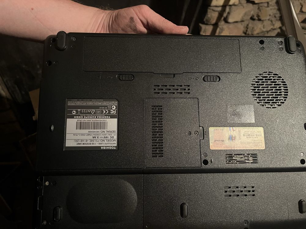 Ноутбук toshiba
