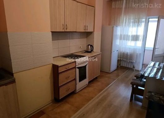Сдается 2 ком кв Момышулы 15/3