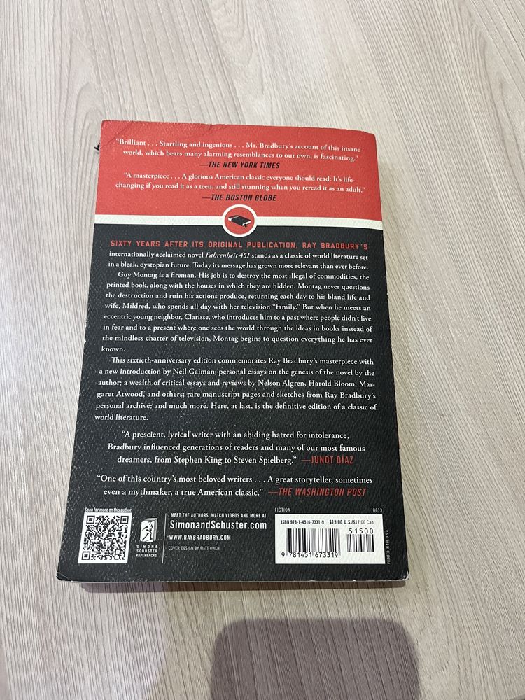 Книга на английском языке - Fahrenheit 451
