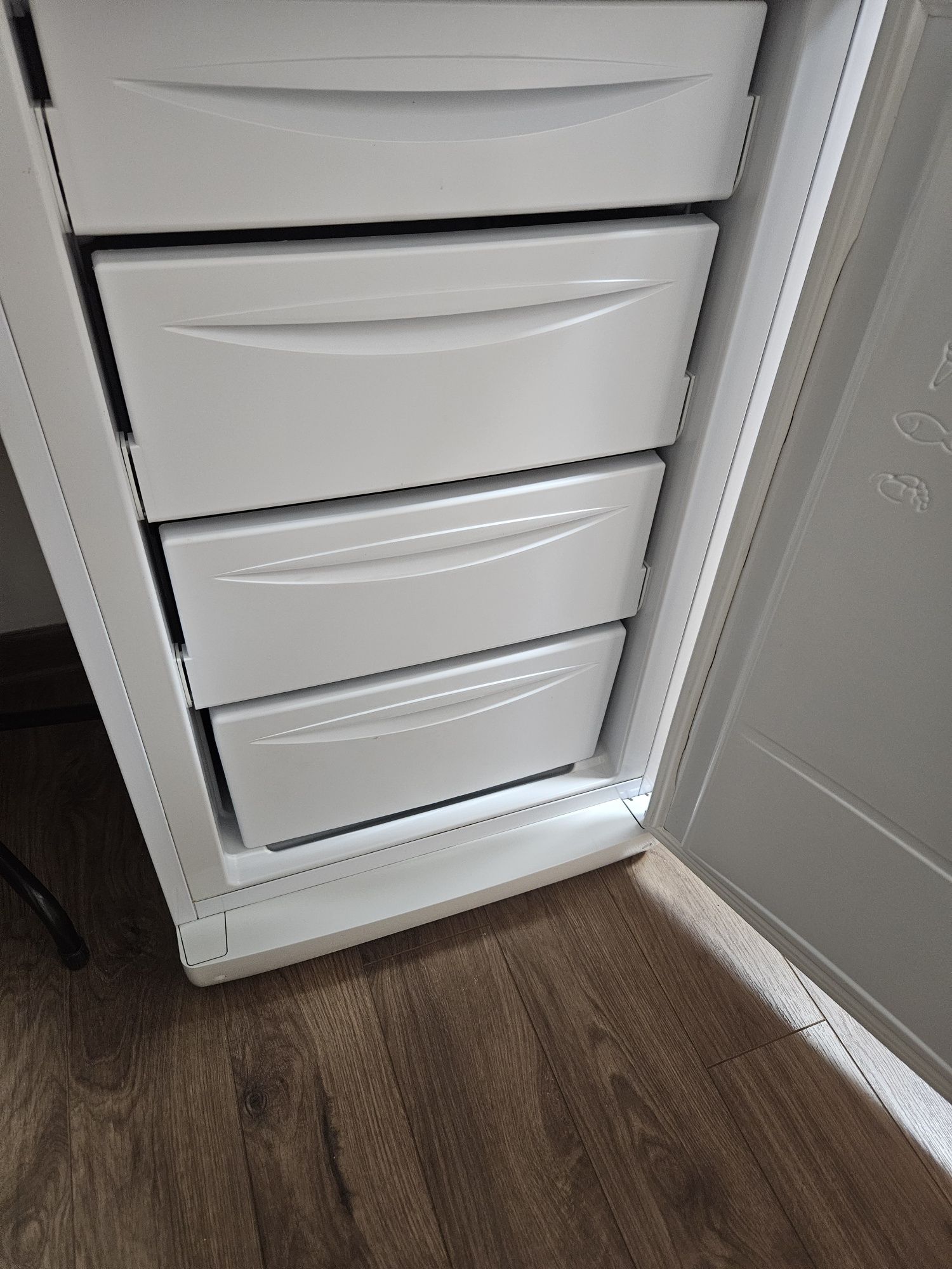 Морозильник indesit