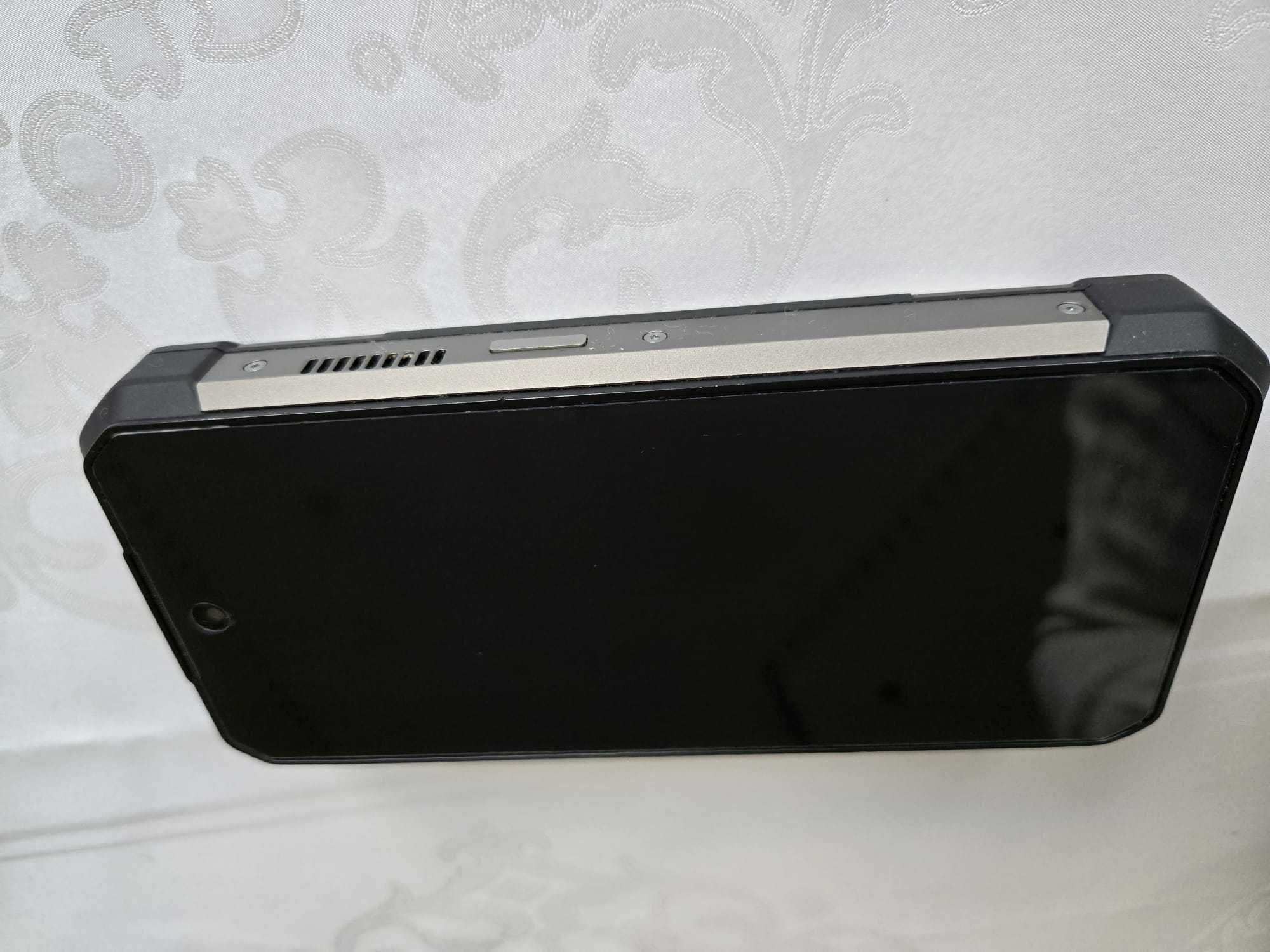 Крутейший смартфон с HD проектором Unihertz 8849 Tank 2 Pro