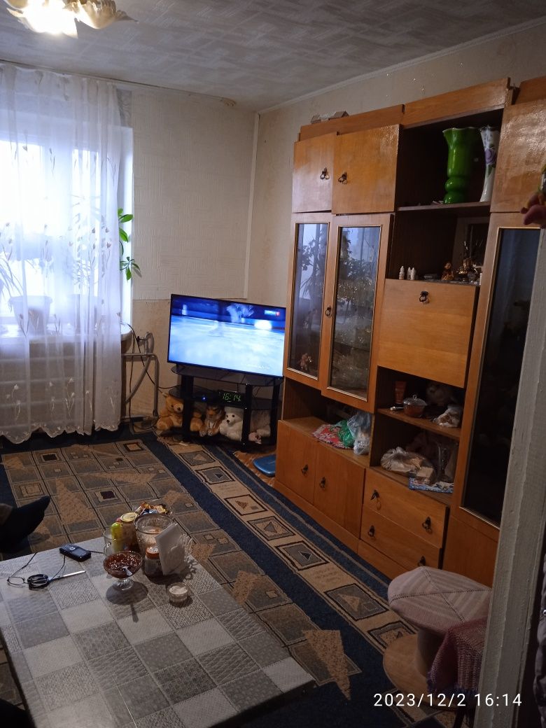 Продам 4-х комнатную квартиру улучшенной планировки