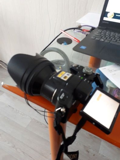 продаю цифровой фотоапарат SONY модель DSC-H50