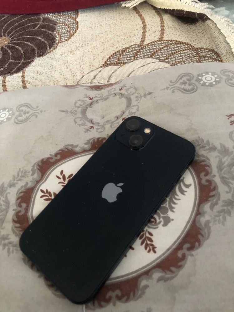 Iphone 13 в идеальном состояние