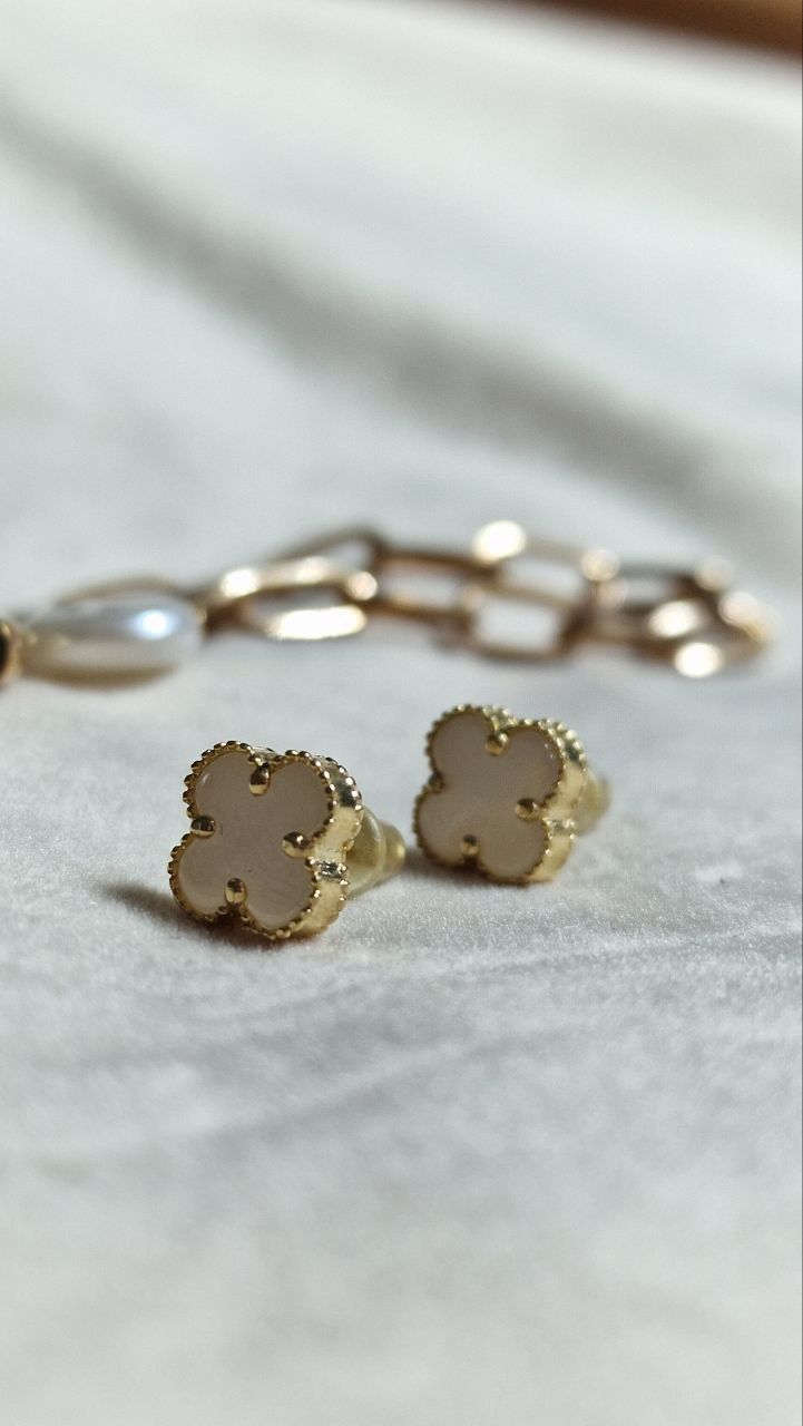 Серьги Van cleef из жёлтого золота ЖанТаС ломбард Астана