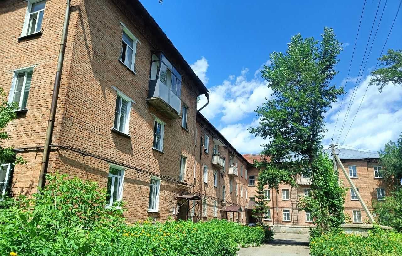 3-комнатная квартира, ул. Усть-Каменогорская, 10.
