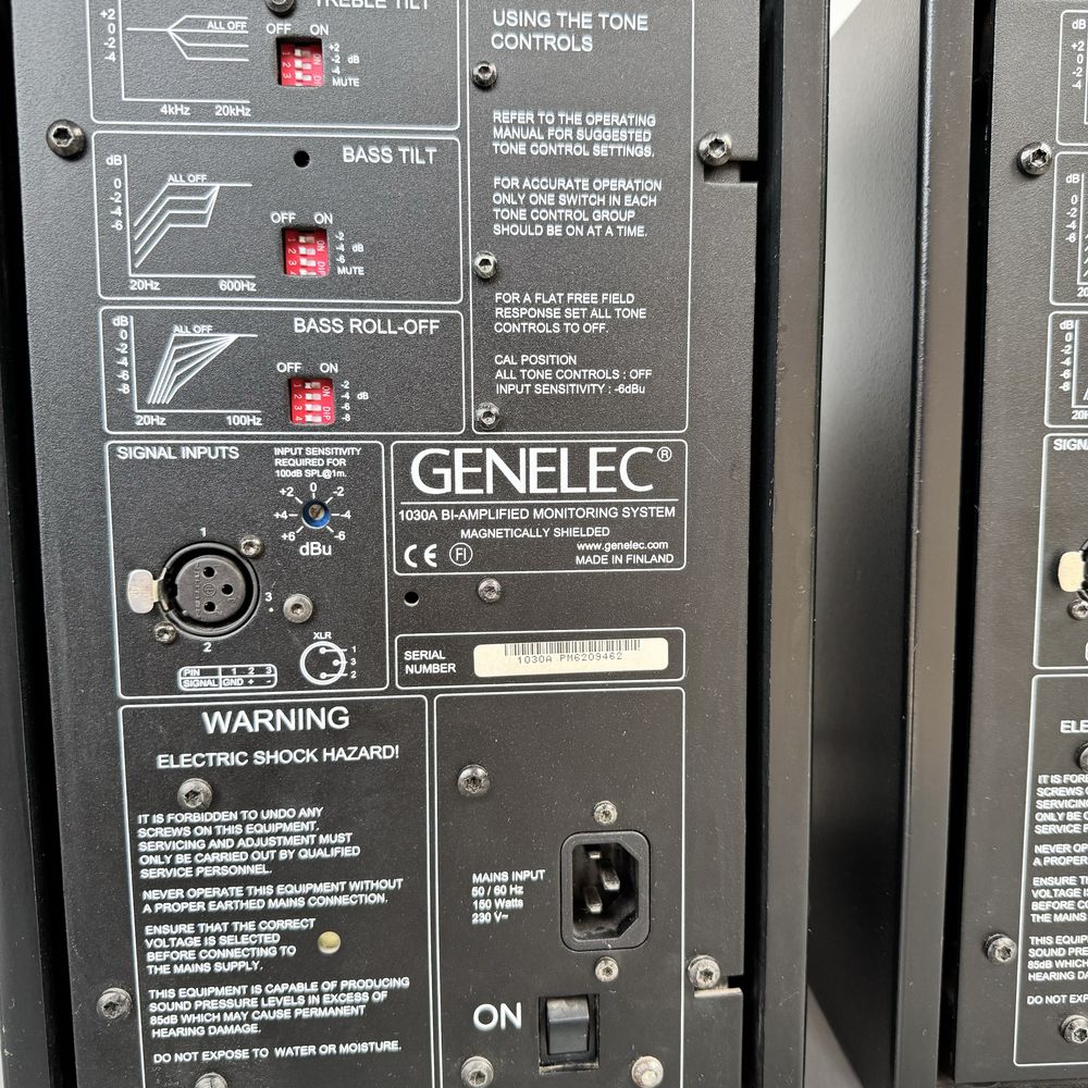 Genelec 1030A студийные мониторы