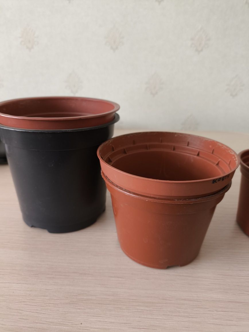 Продам цветочные горшки
