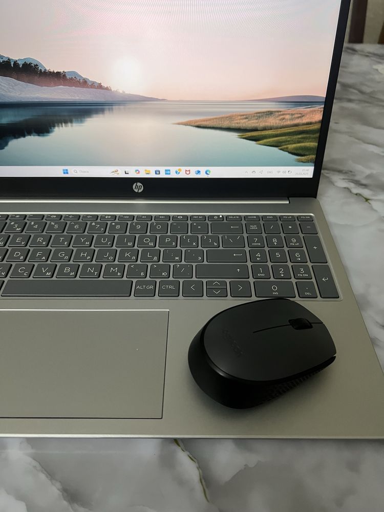 Продаю ноутбук HP 15 с i5, SSD 512 ГБ, как новый!