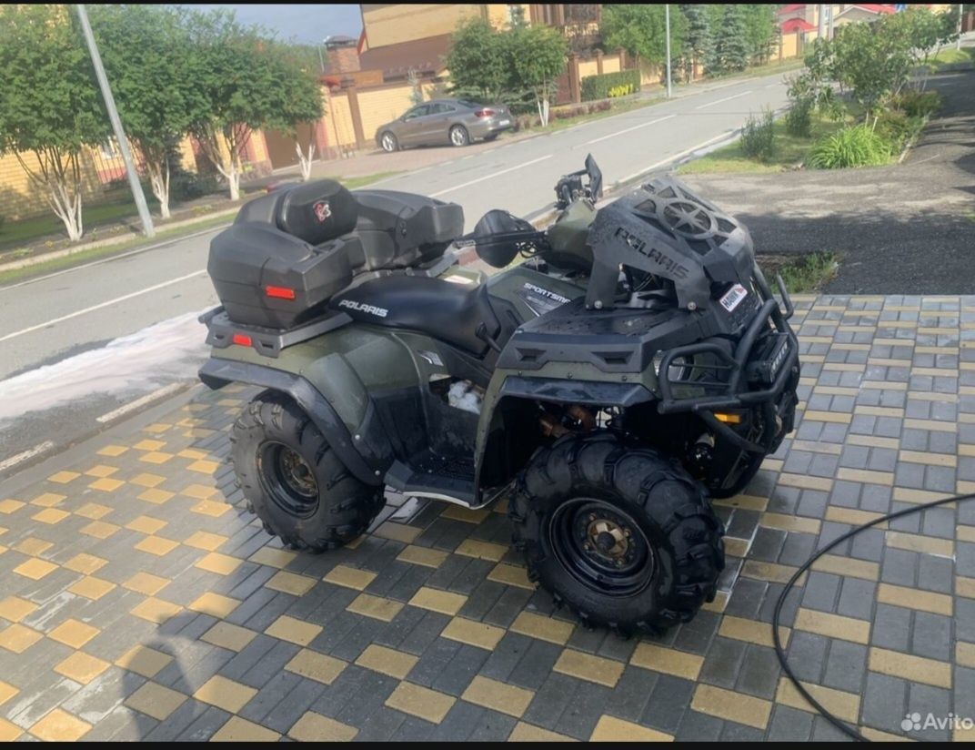 Продам квадроцикл Polaris Sportsmen 800