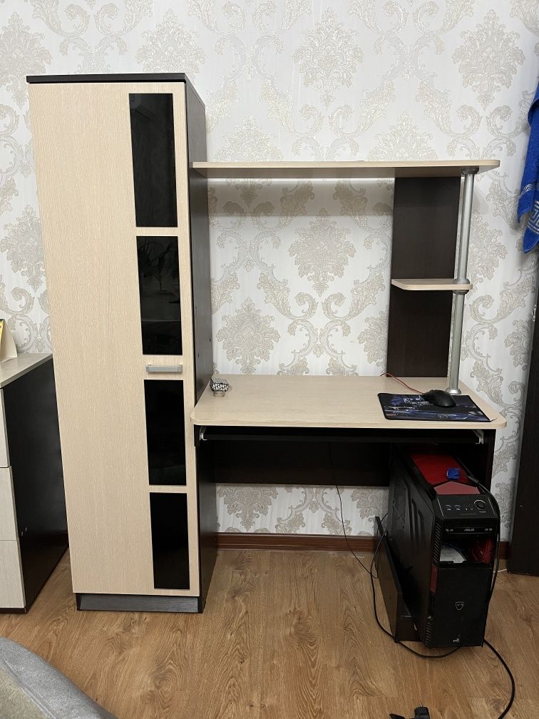 компьютерный стол
