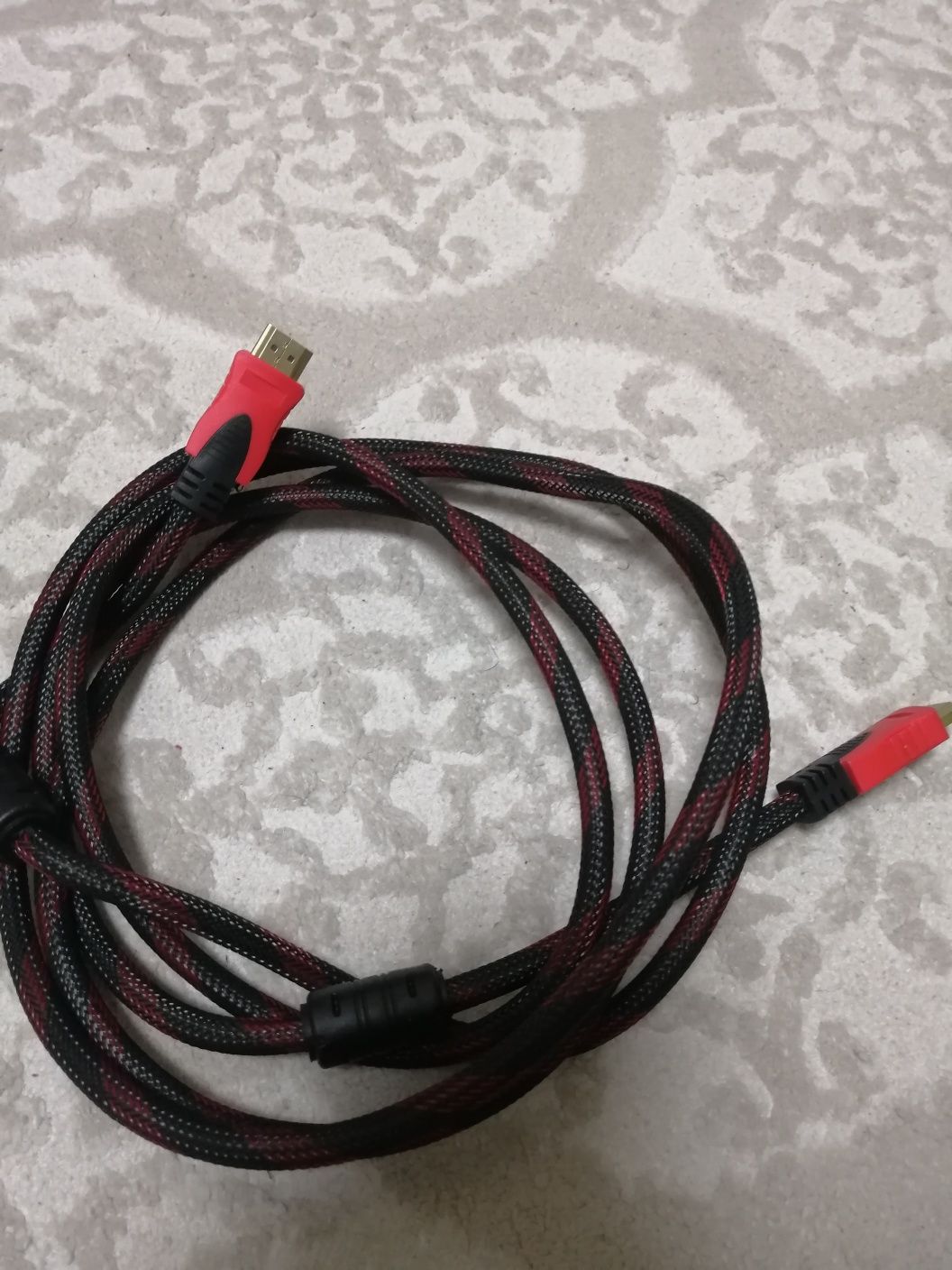 Шнуры HDMI в черном и комбенированом цвете