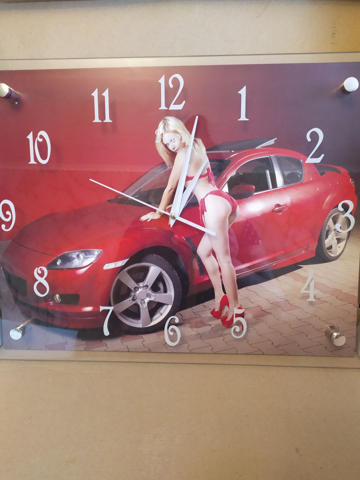 Продам новые часы