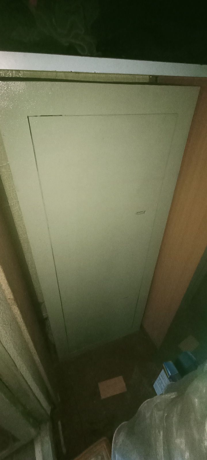 Продам сейф металлический