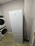 Холодильник Indesit
