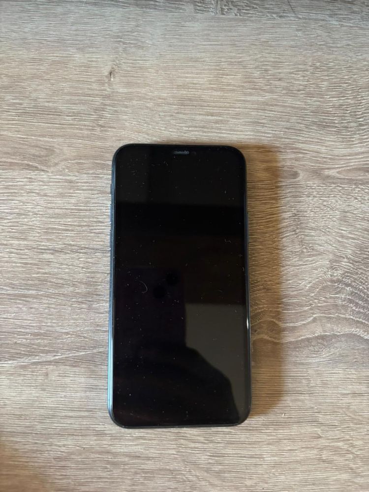 Продам iPhone 11 Pro