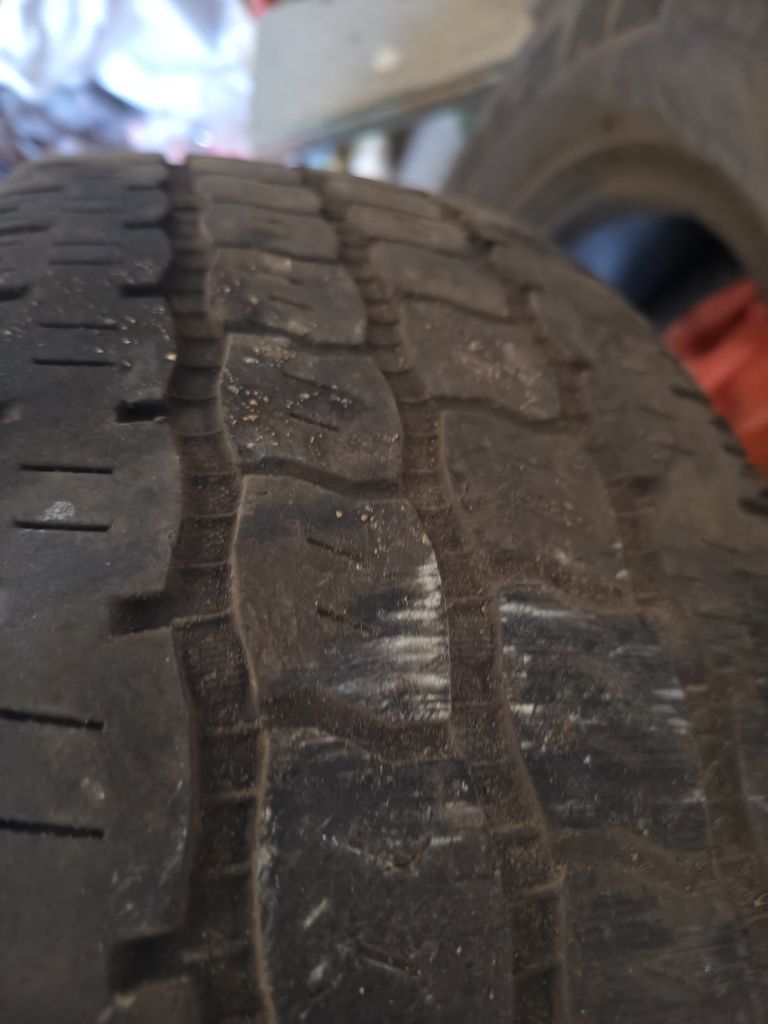 Шины 225/75 r16 2шт.