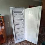 Морозильную камеру Indesit SFR167NF б/у