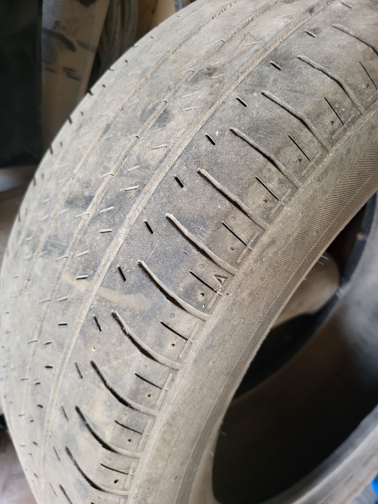 Покрышка 235/55R18