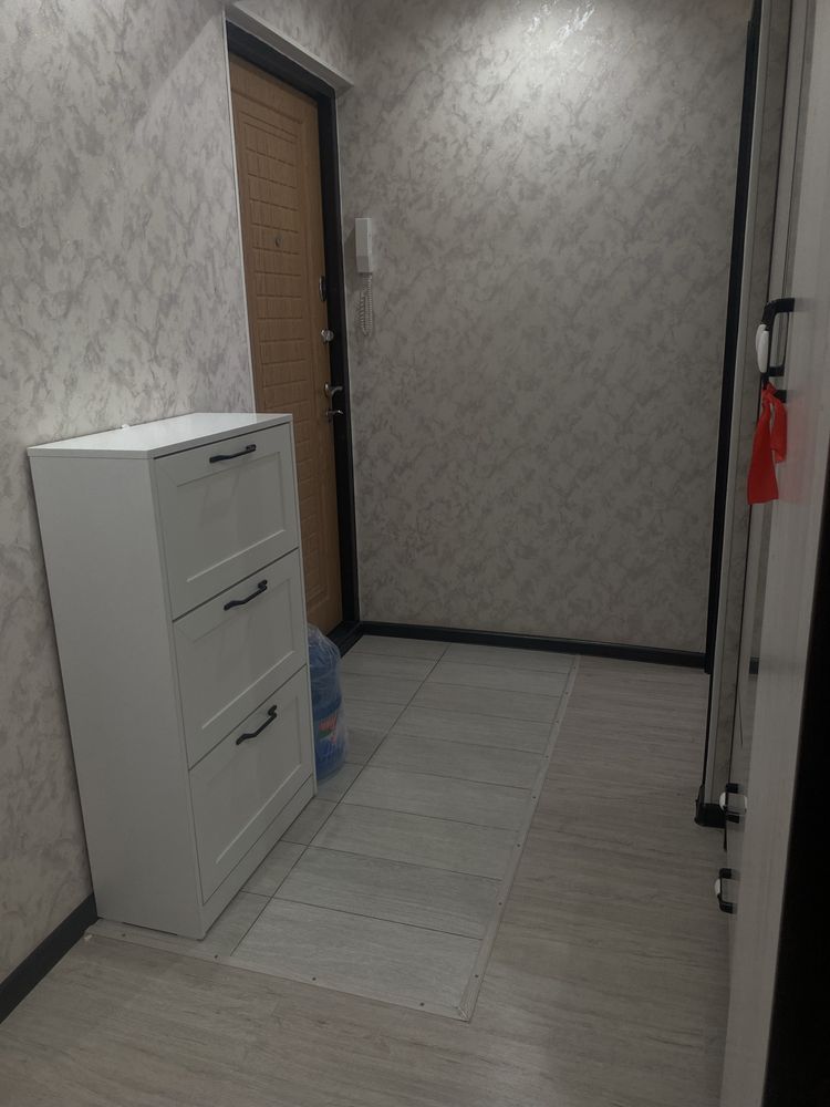 Срочно квартира в авангарде 4 мкр