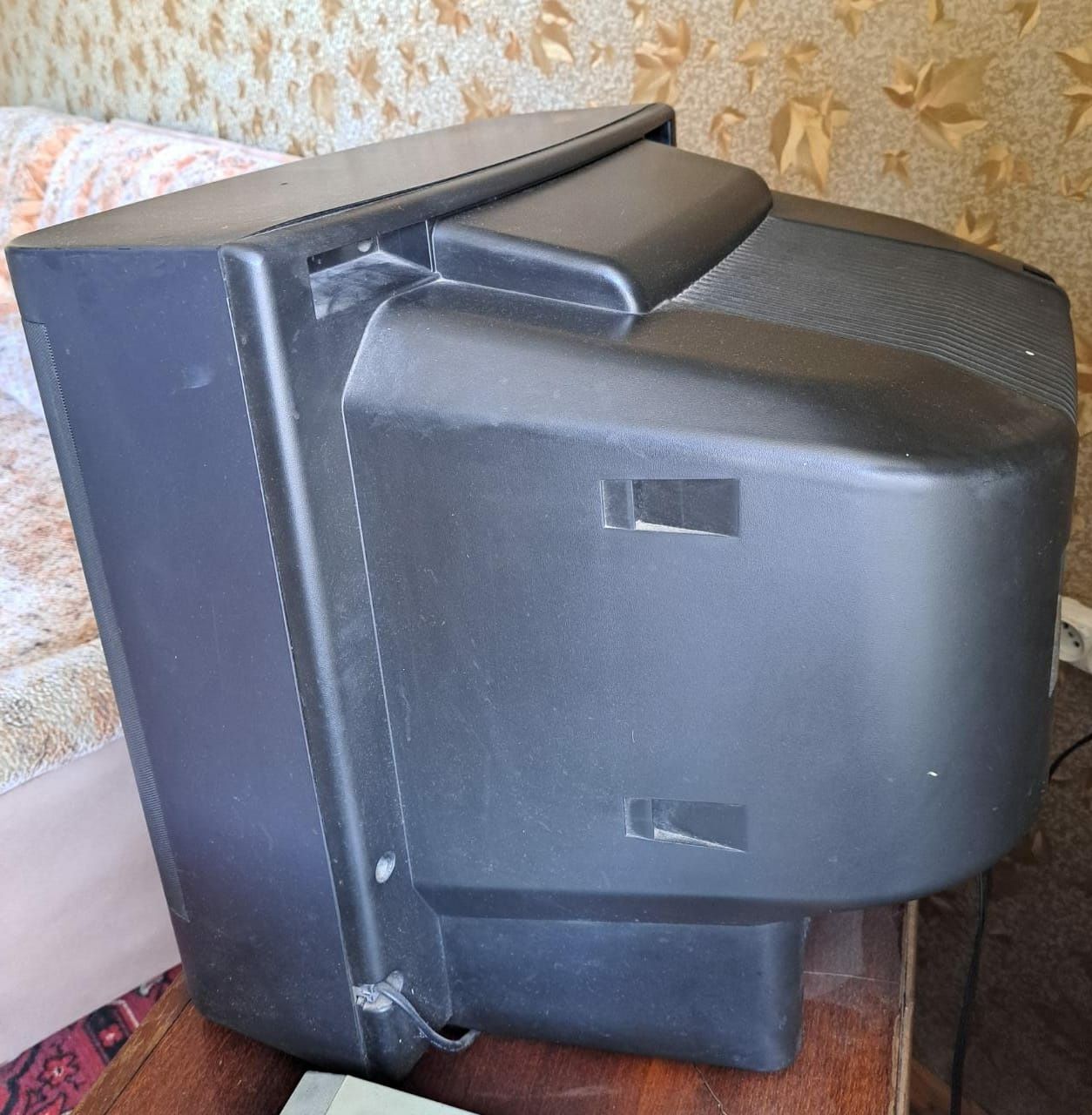 Продам телевизор самсунг