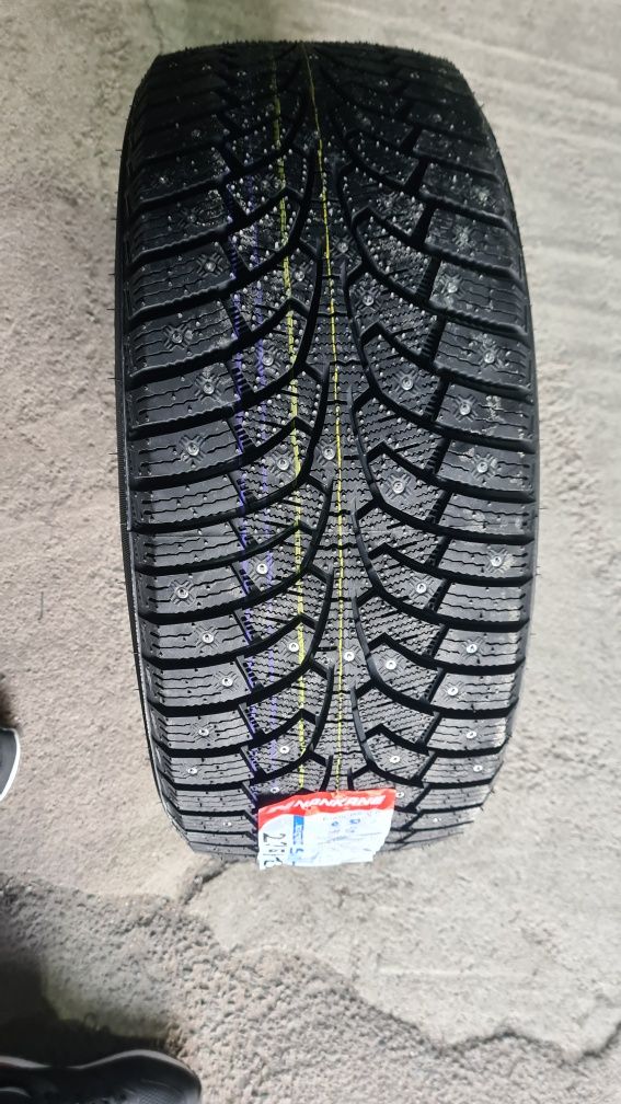 Шины 235/45R18 Nankang SW-9  шипованные Taiwan