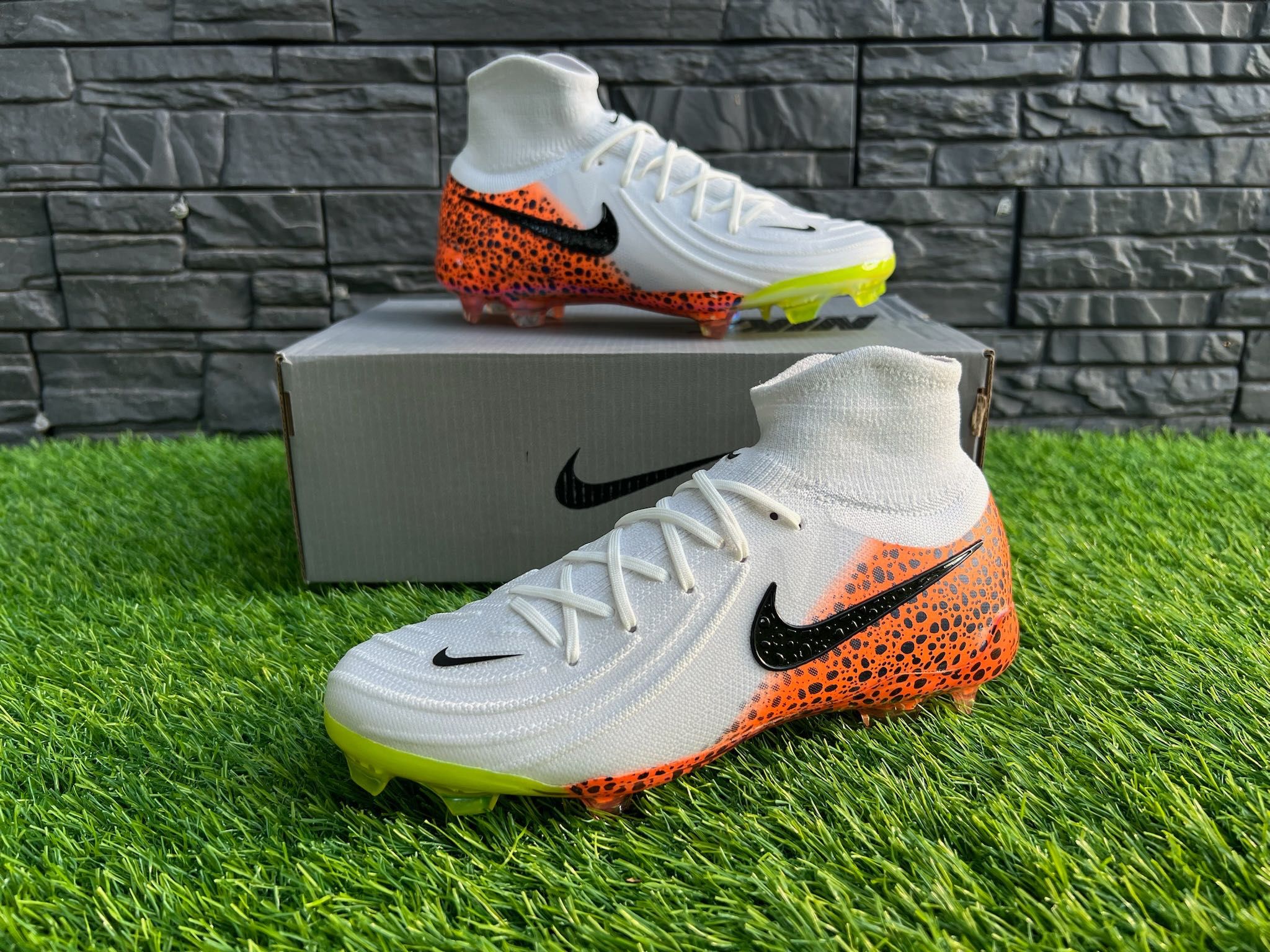 Детские бутсы Nike Phantom Luna FG 36-40 распродажа