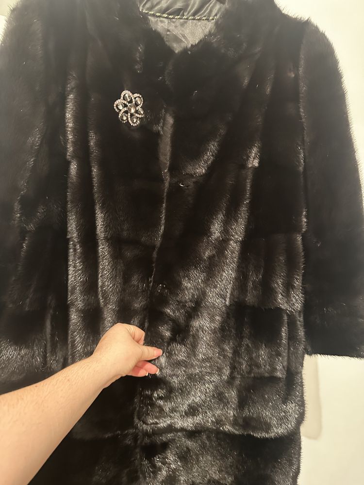 Продаю норковую шубу
