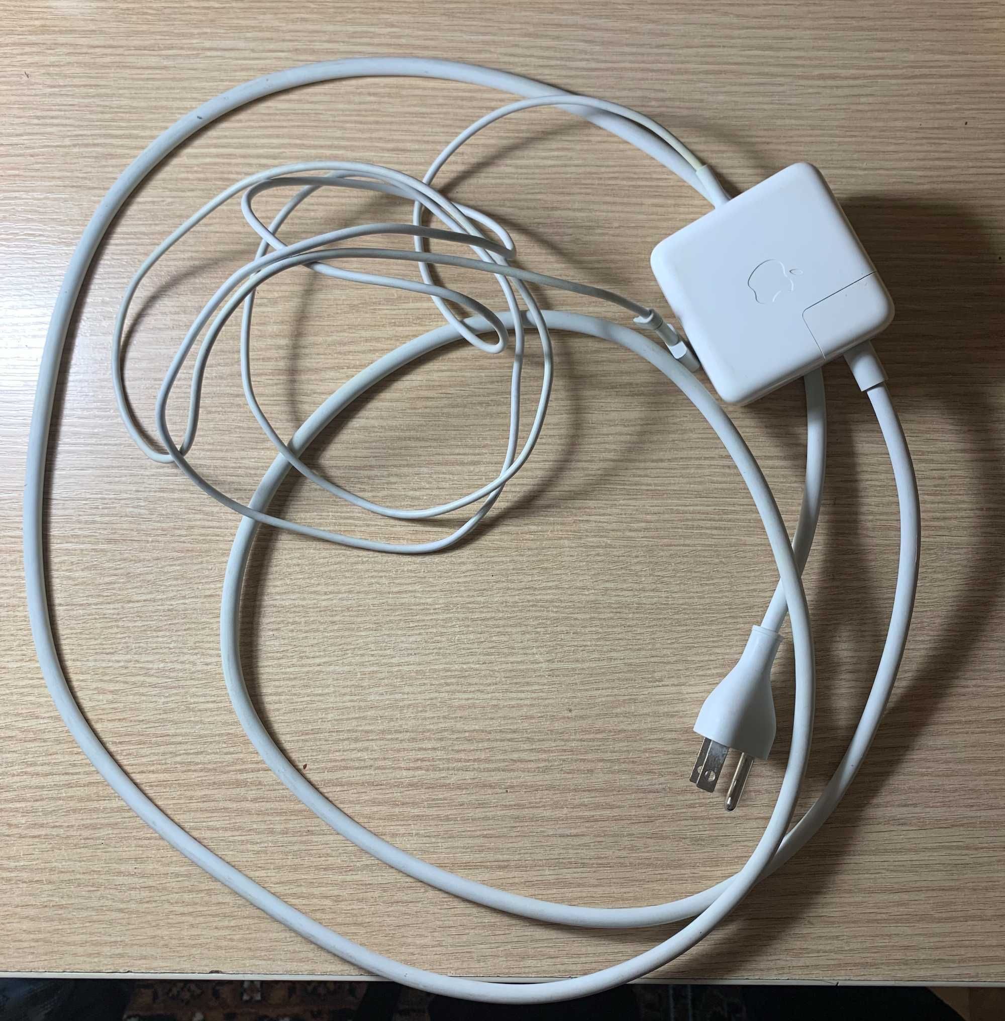 Бартер на Айфон  MacBook Air 2015 1.6GHz 128GB SSD 8GB A1466