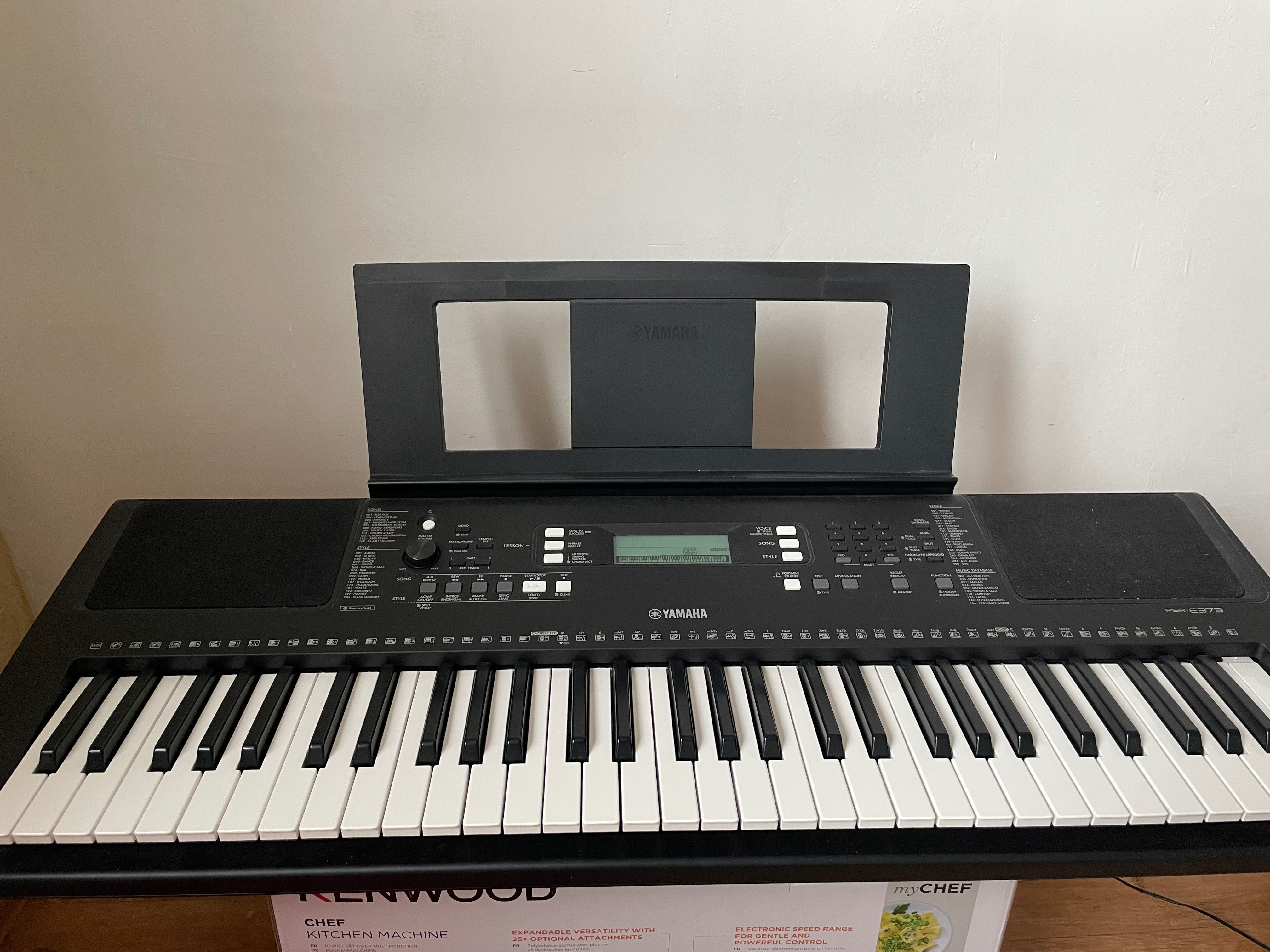 Yamaha синтезатор
