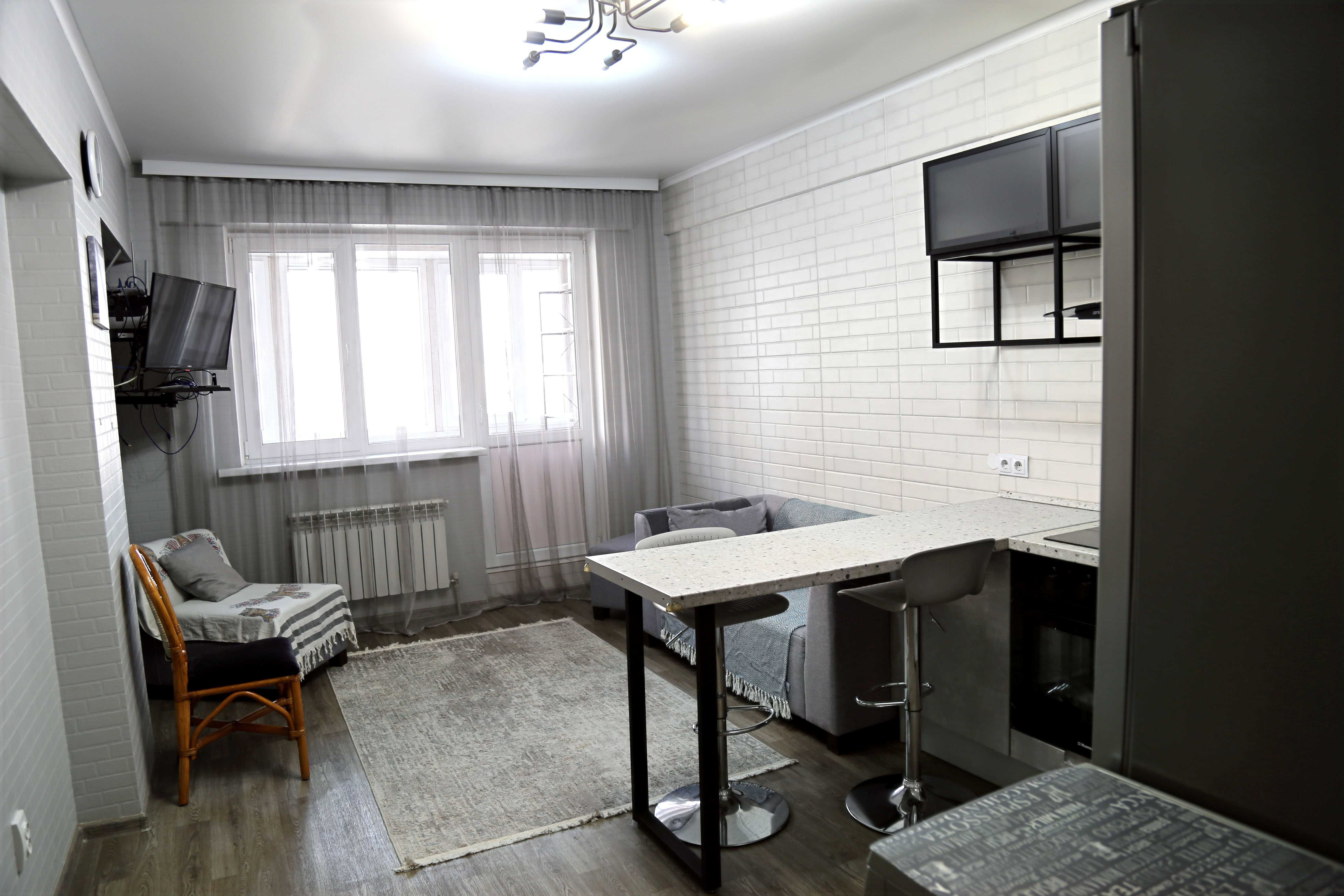 3-комнатная квартира · 116 м² помесячно, Толе би — Варламова