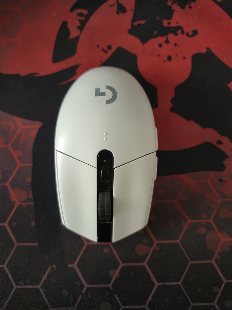 Мышь Logitech G305 Lightspeed белый