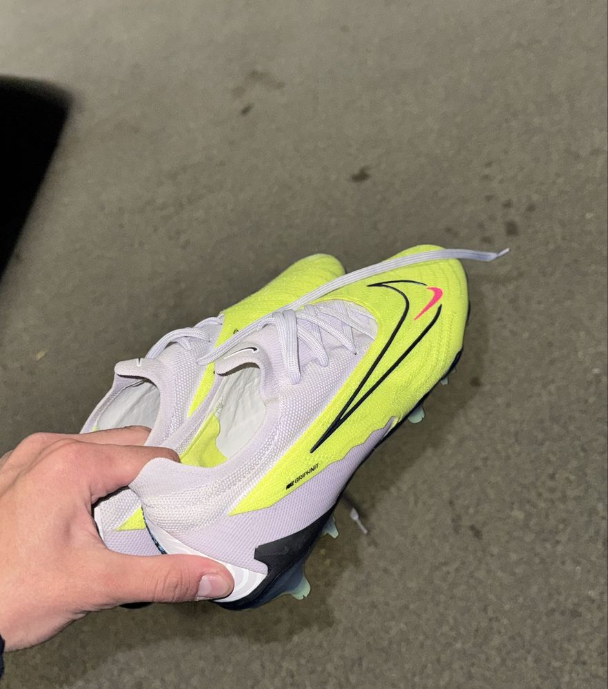 Продам бутсы Nike