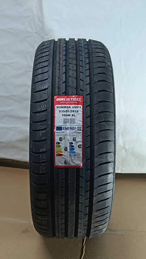 235/55R18 BERLIN