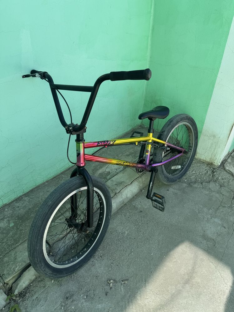 Трюковой Велосипед подростковый BMX только продажа. Без обмена.