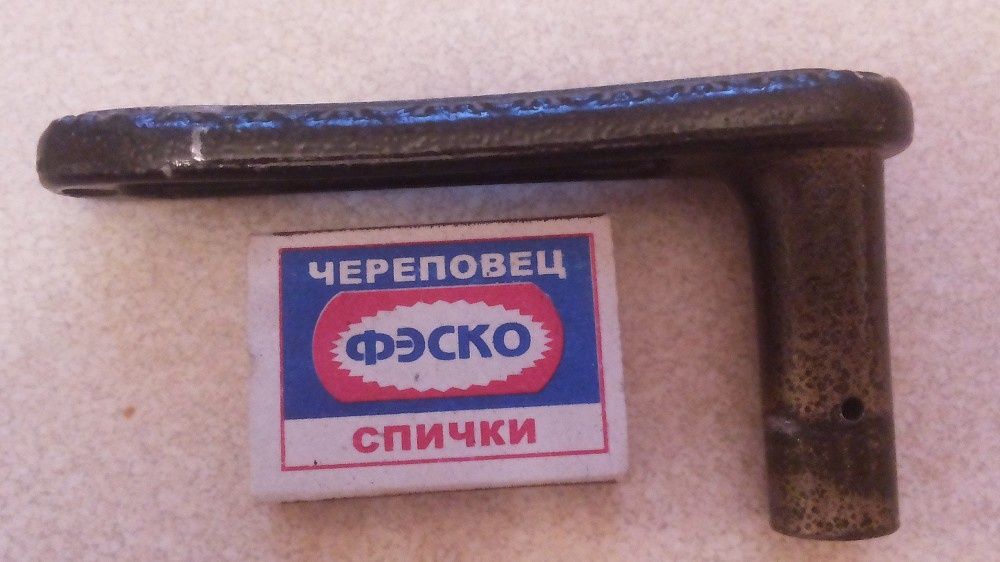 Ручка от замка дверная, газ/плиты решетка металлическая, зажим мощный