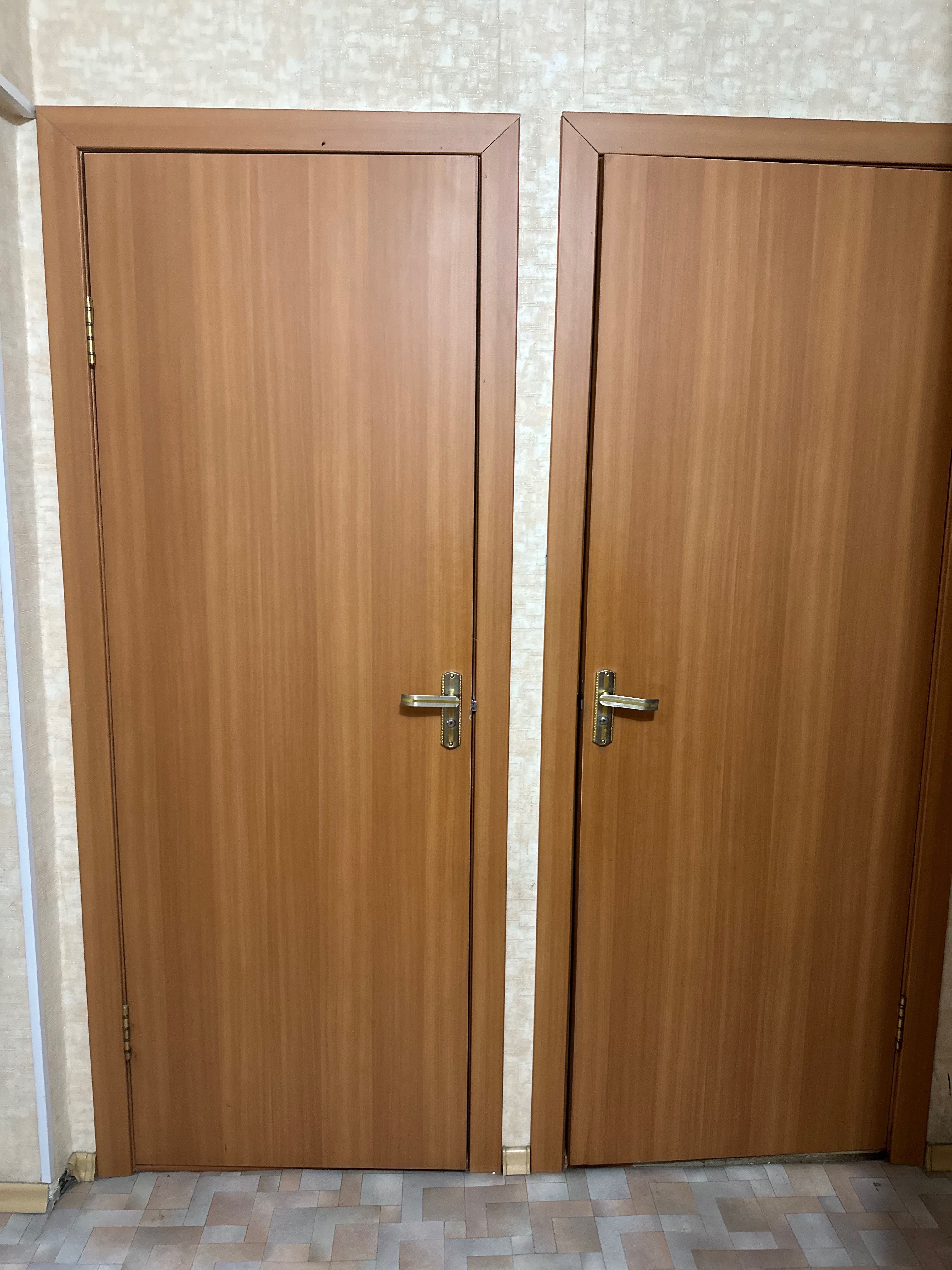 Продаю двери срочно